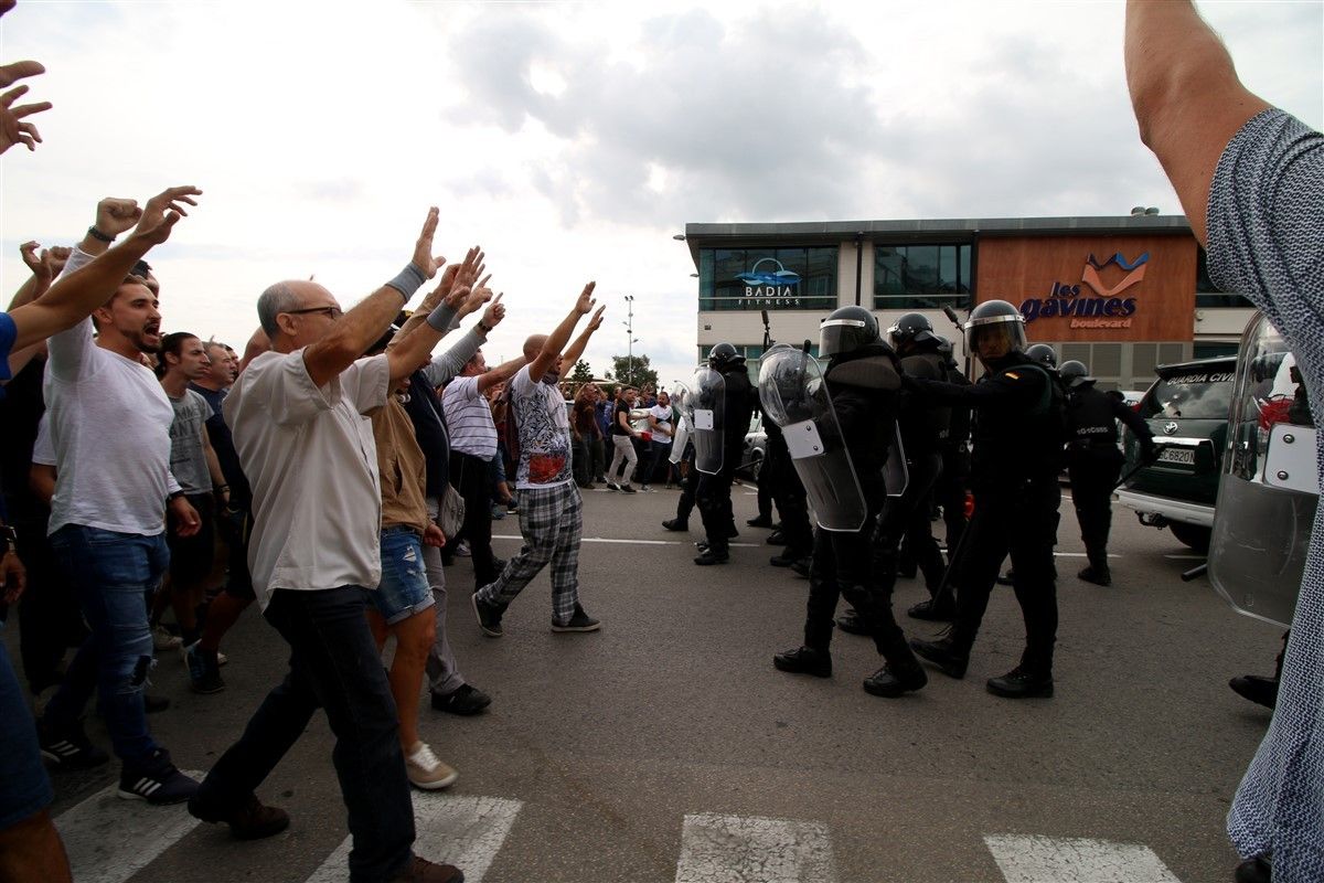 Les càrregues policials durant el referèndum de l'1-O de 2017 a la Ràpita