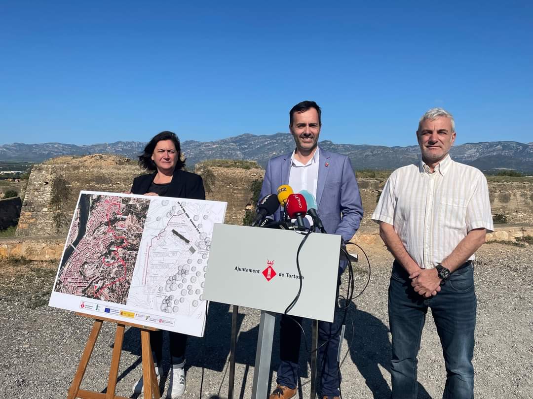 Presentació del projecte de cicloturisme per potenciar les Muralles de Tortosa