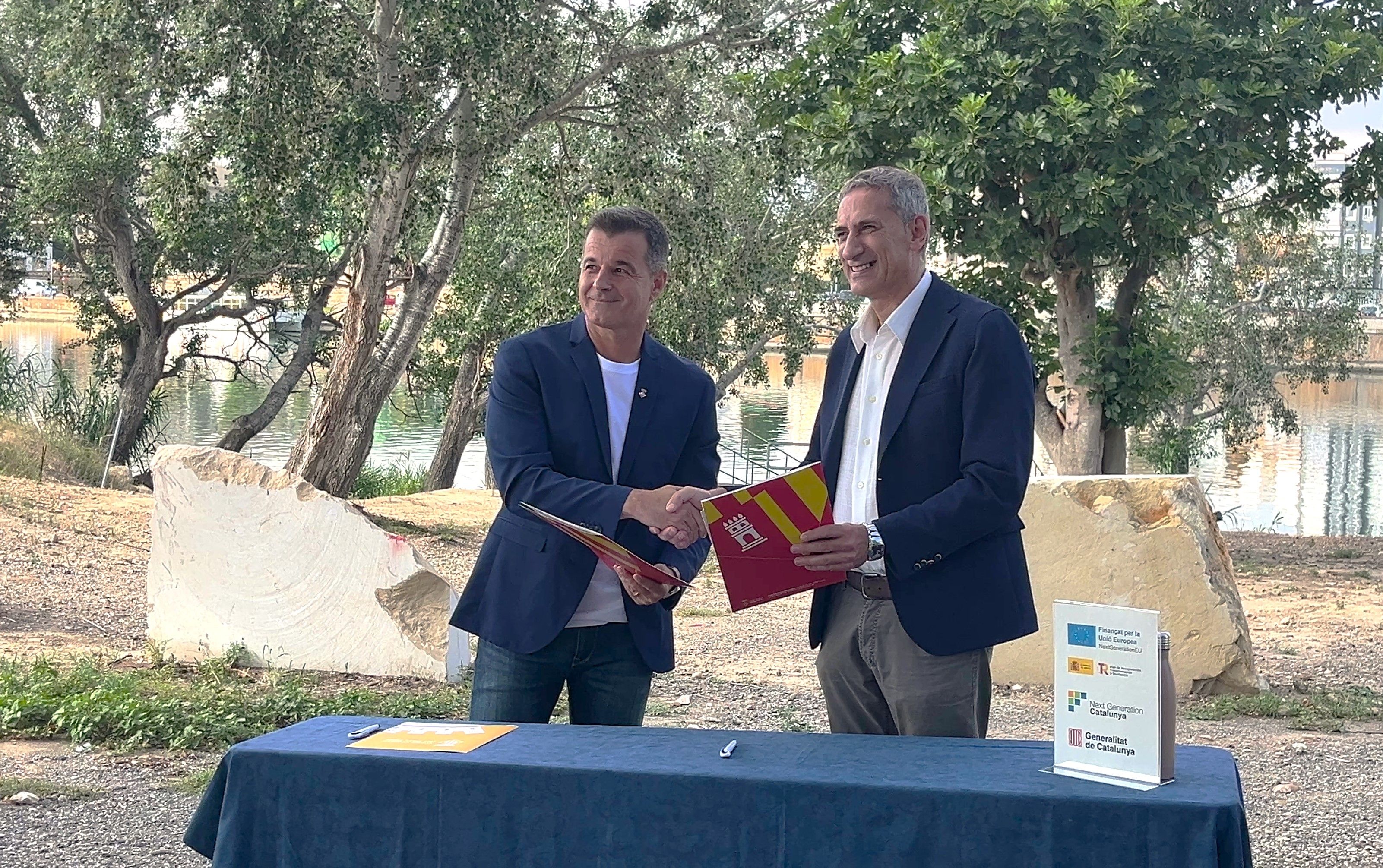 Signatura del Conveni Connexió Via Verda del Carrilet de la Cava fins al Pont Penjant d'Amposta