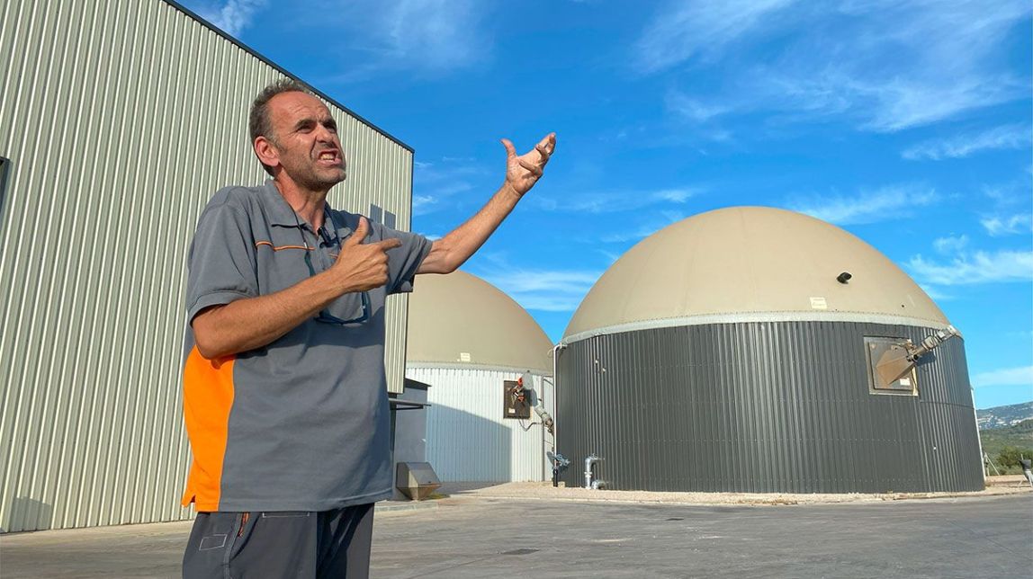 IMG 9321Albert Martínez, durant la visita a la planta de la Galera.