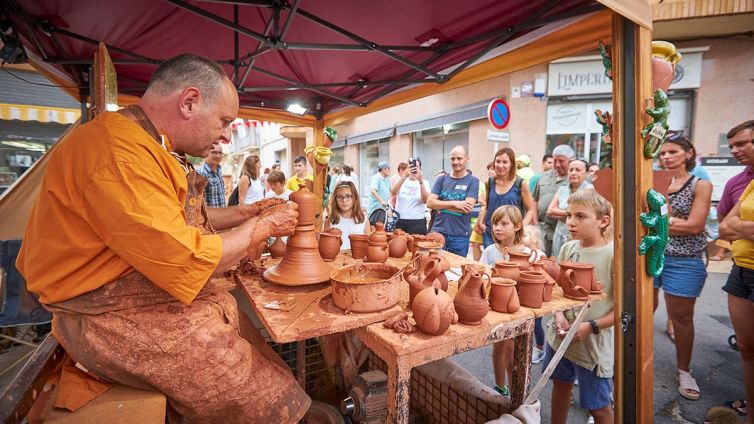 Mostra d'oficis a la Fira Medieval de l'Hospitalet de l'Infant