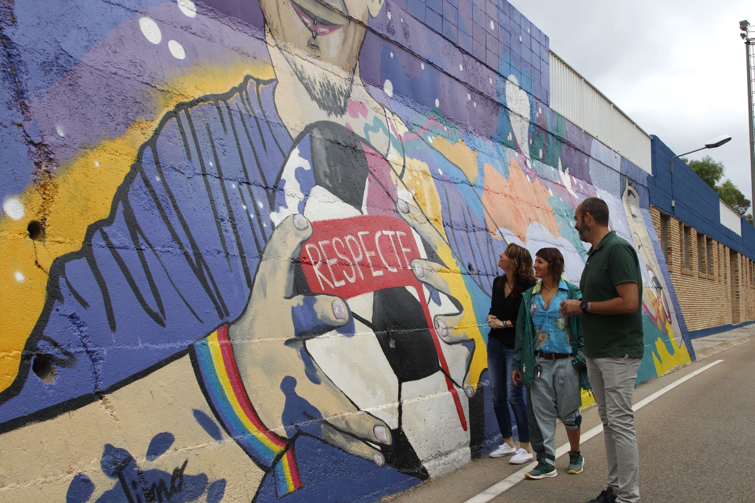 Nou mural  a la zona esportiva de la Torre d'en Gil, a Roquetes