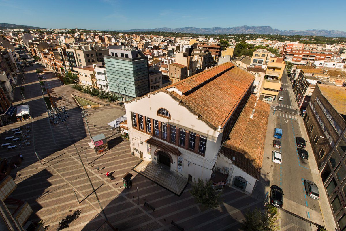 Plaça del Mercat Municipal d'Amposta