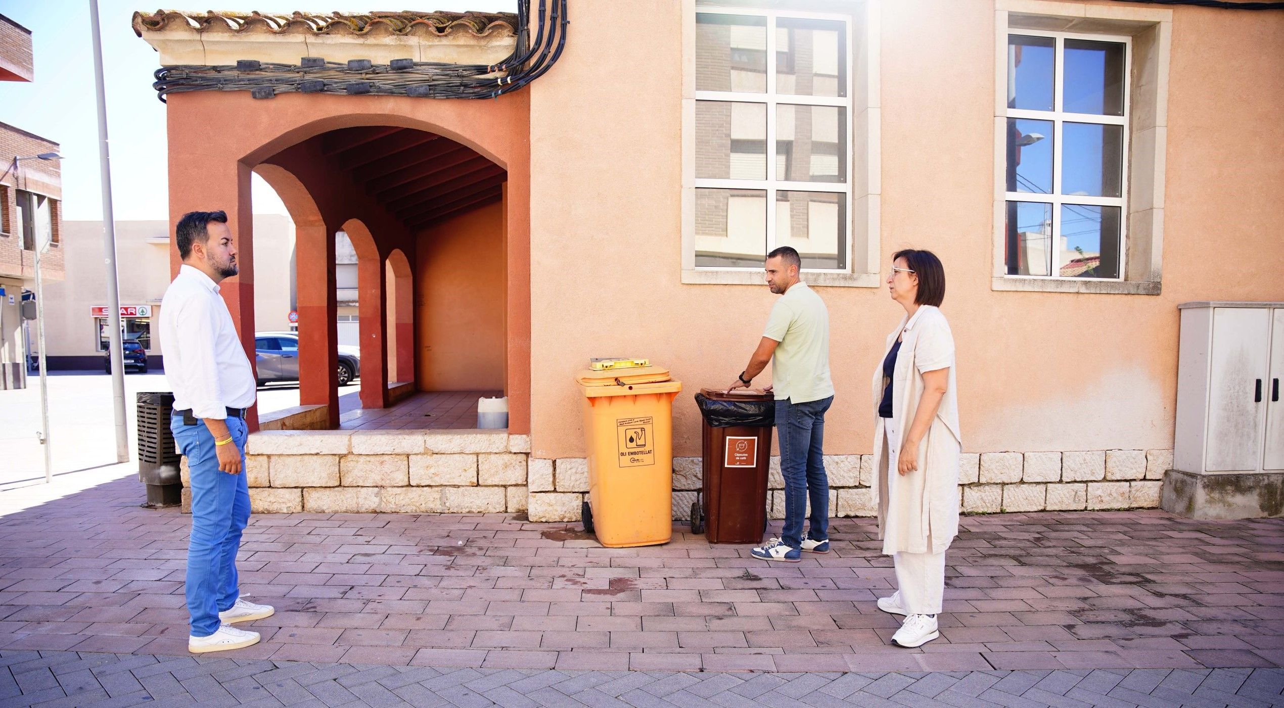 Punt de reciclatge de cafè a Deltebre