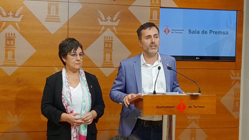 Roda de premsa a l'Ajuntament de Tortosa on s'ha informat de la congelació d'impostos per al 2025