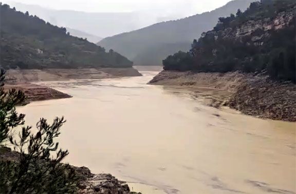 Estat de l'embassament d'Ulldecona, este dissabte.