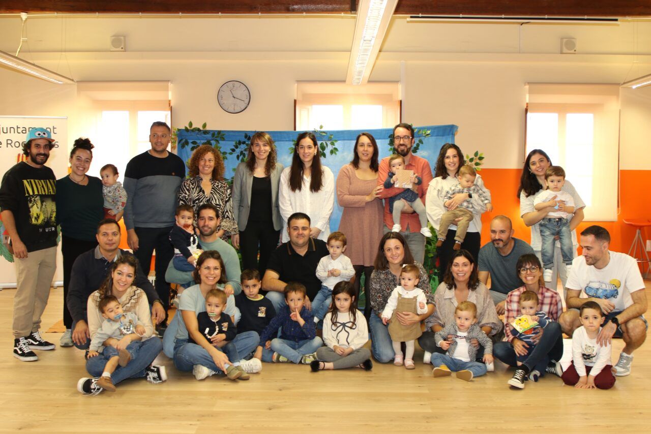 Un dels moments de la celebració a la Biblioteca Mercè Lleixà de Roquetes