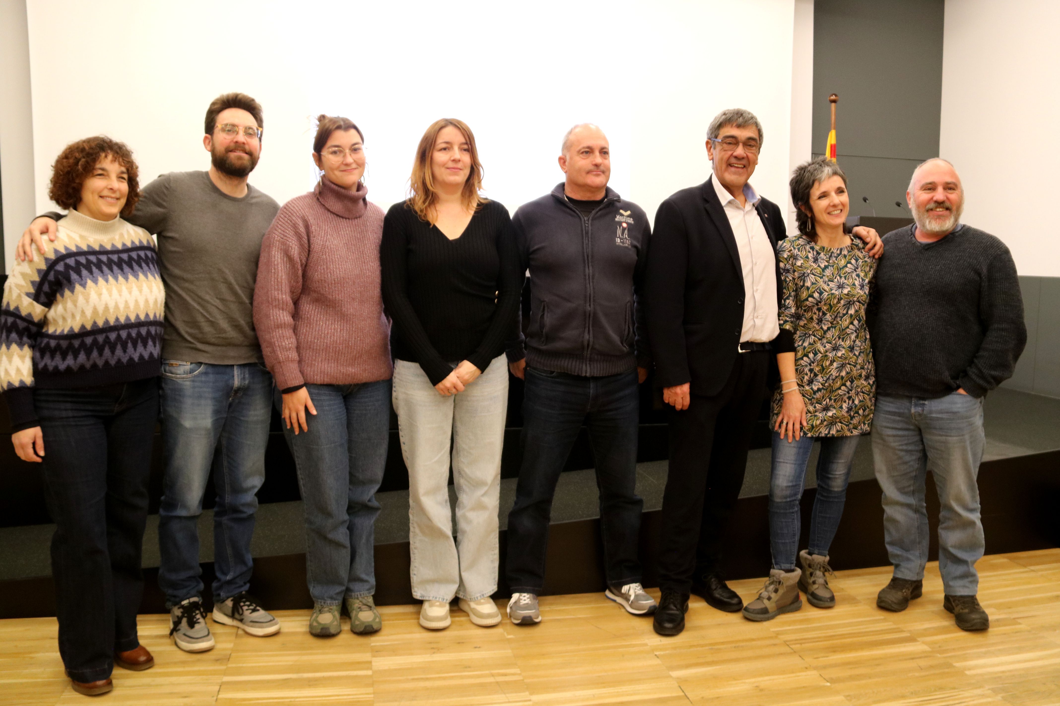 El delegat del Govern a l'Ebre amb representenats de les cooperatives del projectes SomRuralitats