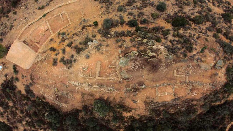 Vista aèria de la zona 1 del poblat protohistòric de Sebes