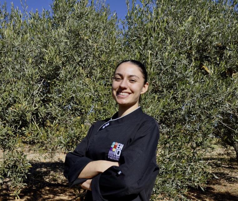 Roser Reverté, estudiant de l'Escola d'hostaleria de Tortosa opta a esdevenir una jove promesa de la cuina graciès a Le Cordon Blue