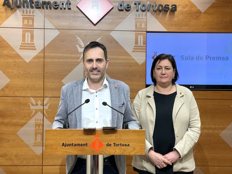 Roda de premsa a l'Ajuntament de Tortosa